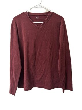 UNIQLO Burgundy Long Sleeve V-Neck T-Shirt Size L Unisex Soft Basic Tee